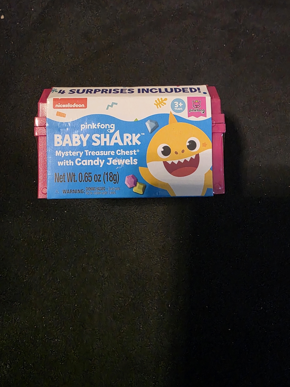 Pinkfong Baby Shark Mystery Treasure Chest with Candy Jewels - Pink/Blue/Yellow